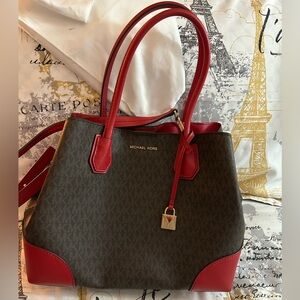 Michael Kors Mercer Gallery purse